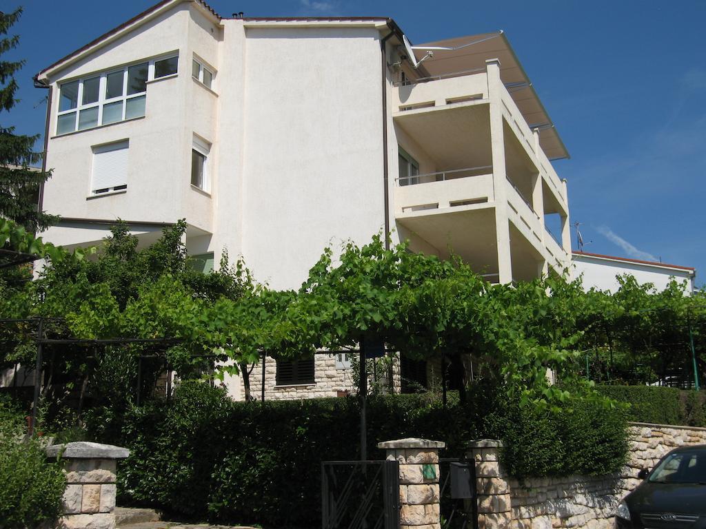 Guest House Zimmer F1 PUY Exterior foto